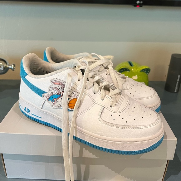 Nike Space Jam Air Force 1 shoes - Picture 1 of 9